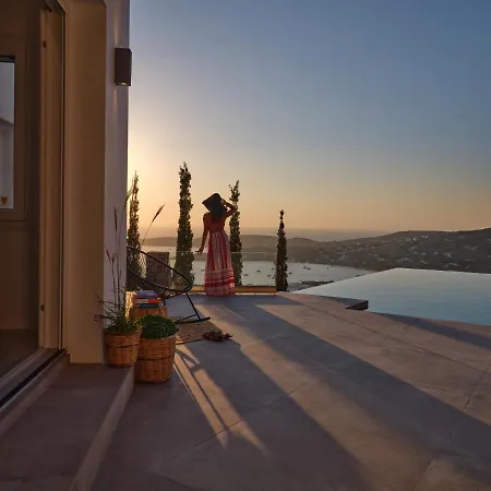 Infinity Sea View Hillside With Private Pool Holiday home *